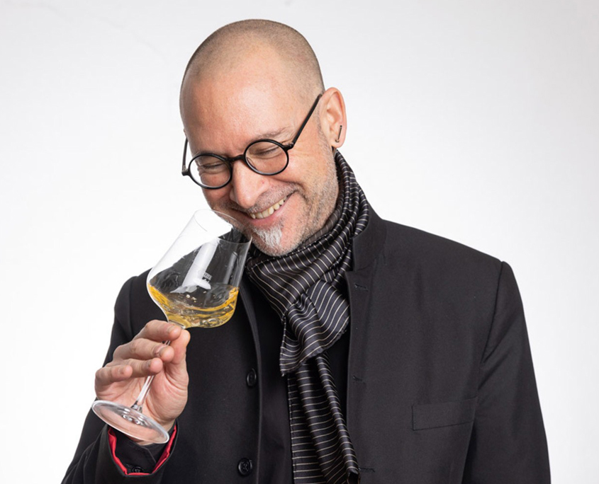 Winebutler Patron Adran van Velsen